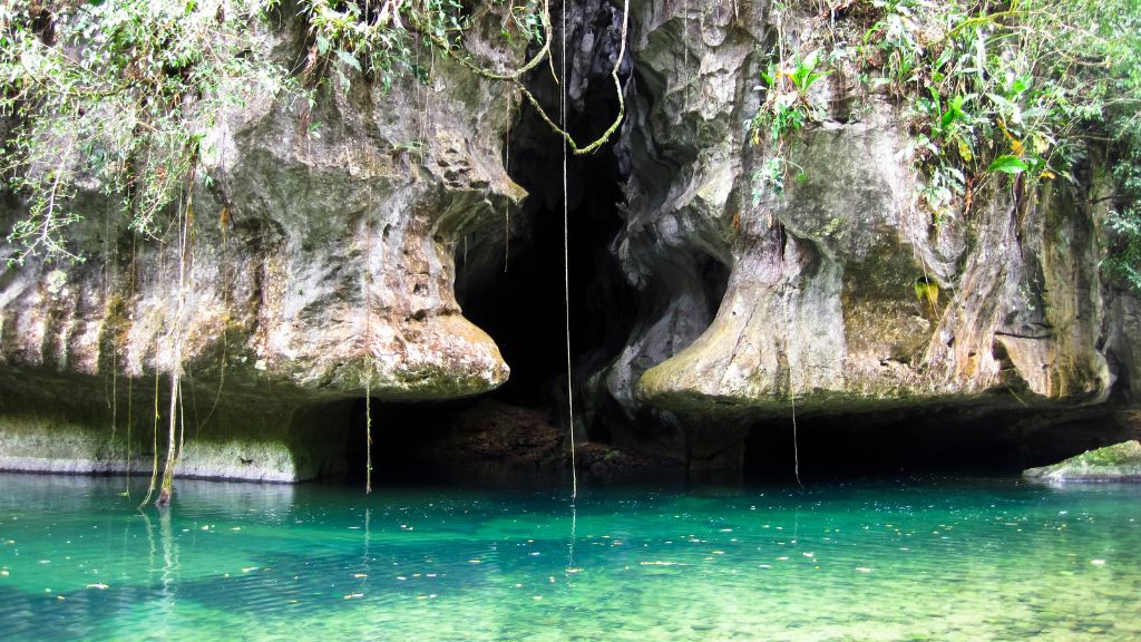Cave Tubing Tour Picture cave tubing Belize Tours